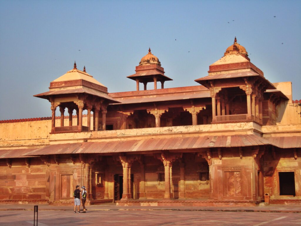 Jodha Bai Mahal Fatehpur Sikri Me Ghumne Ki Jagah Hai
