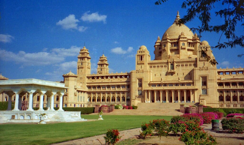 Ummed Palace Jodhpur Me Ghumne KI Jagah Hai