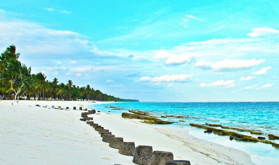 Agatti Island is the best visiting place in Lakshadweep 